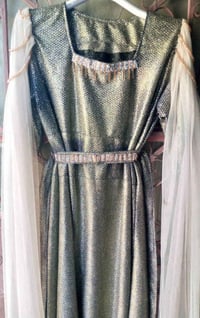 فستان بنات • خياط • يلبس لحد ٨٠كغ