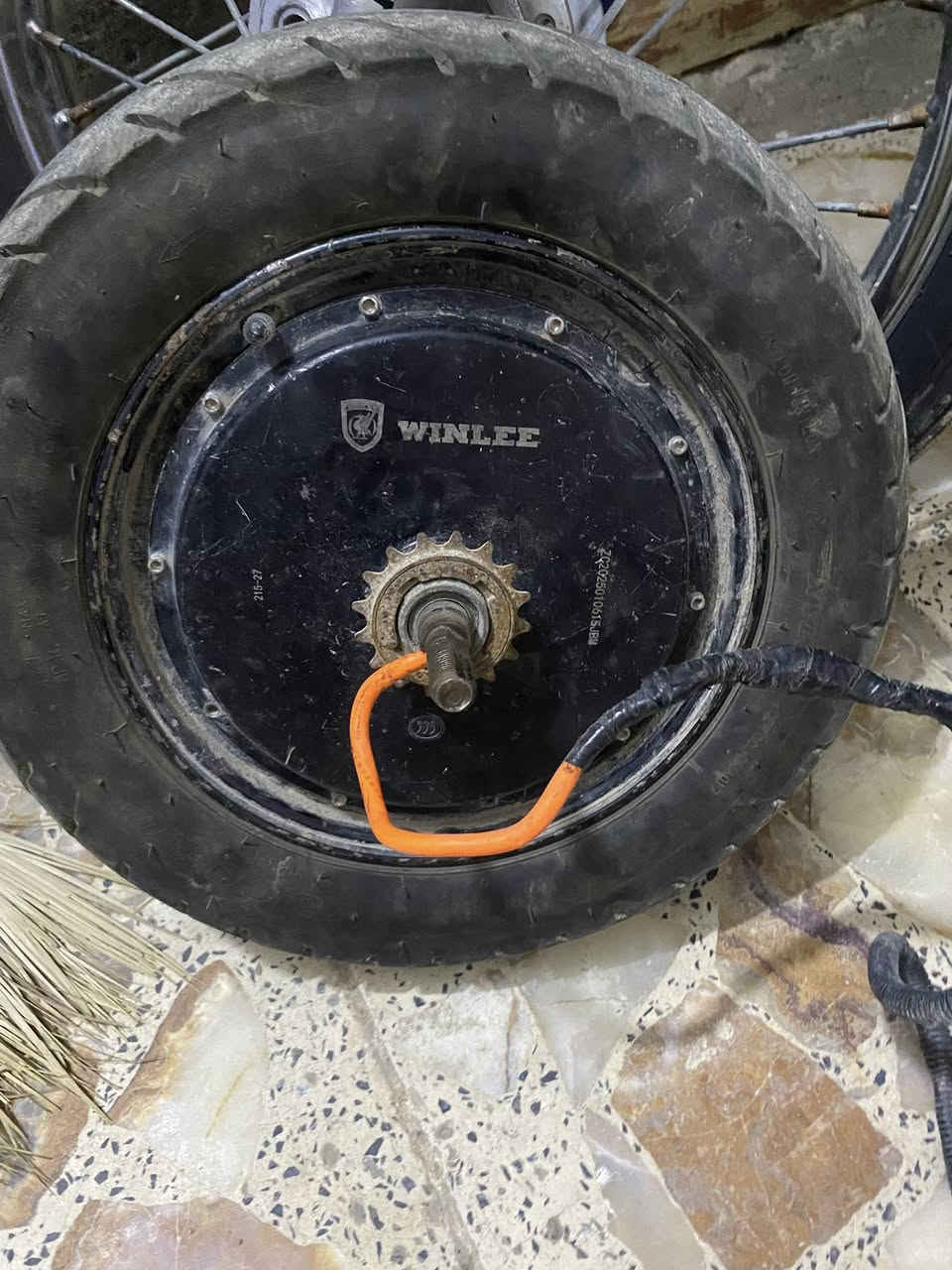 عقل + ملف العقل جديد شرط الفحص الملف اول تحريكه يطلع صوت لا كطعه ولا يخربط بس اول تحريكه يطلع صوت اعتقد الحساس ضعيف قيم واخذ بما يرضي الله


**إذا كنت صاحب هذا الإعلان وتريد حذفه لأي سبب، رجاءا أرسل رسالة إلى الدعم الفني**