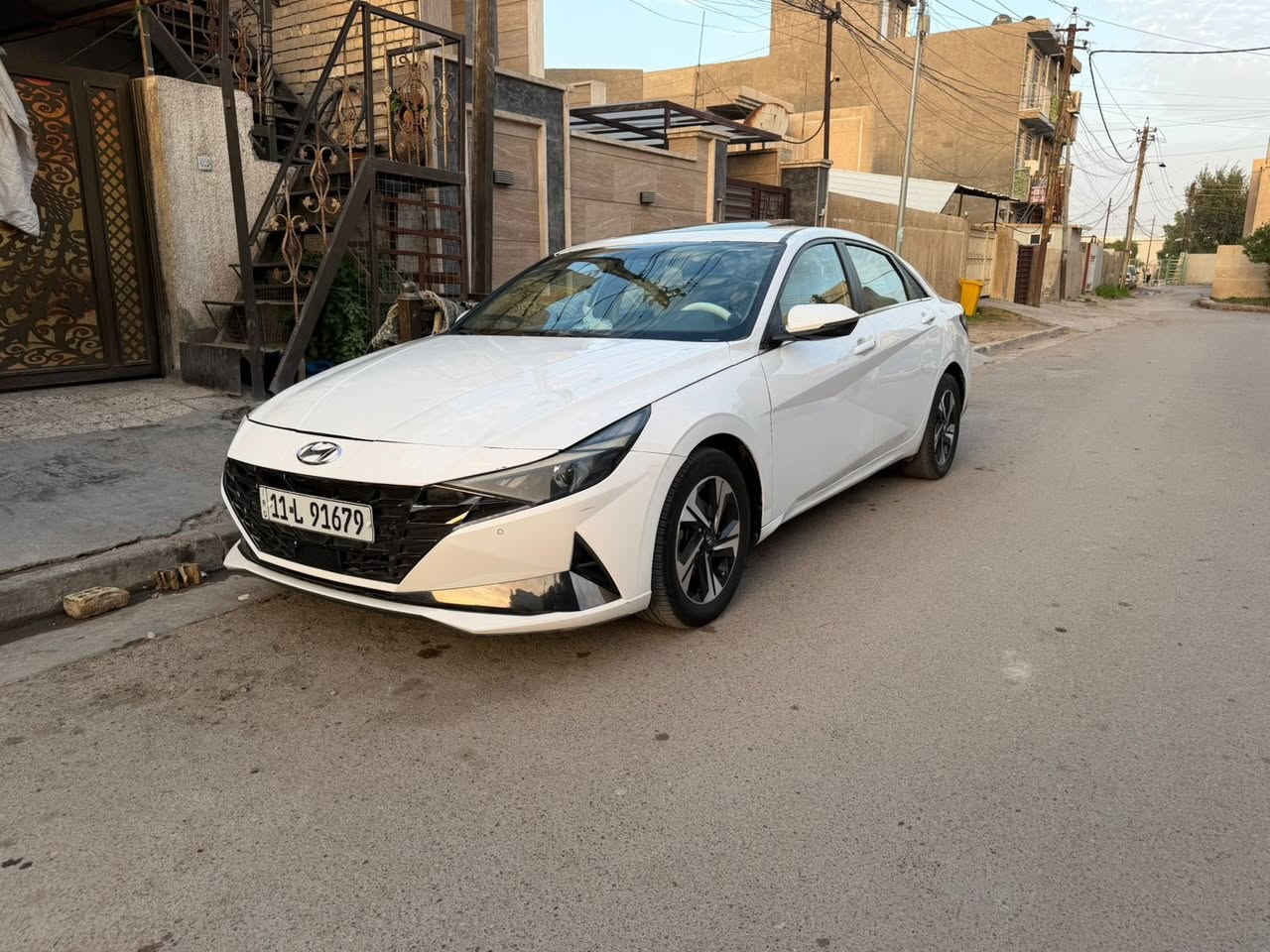 السلام عليكم
النترا 2021خليجي فول موصفات 
لبيع او مراوس حسب القناعه 
مكينه 2000سياره حلوه كمله من كلشي 
رقم نكليزي تحويل ثاني يوم 
سياره بهه بنيد طاير ول صبغ موضح بل سونار 
مكان سياره حي الجامعه 
سعر 135وبيهه مجال 
رقم ***********
رقم ***********
