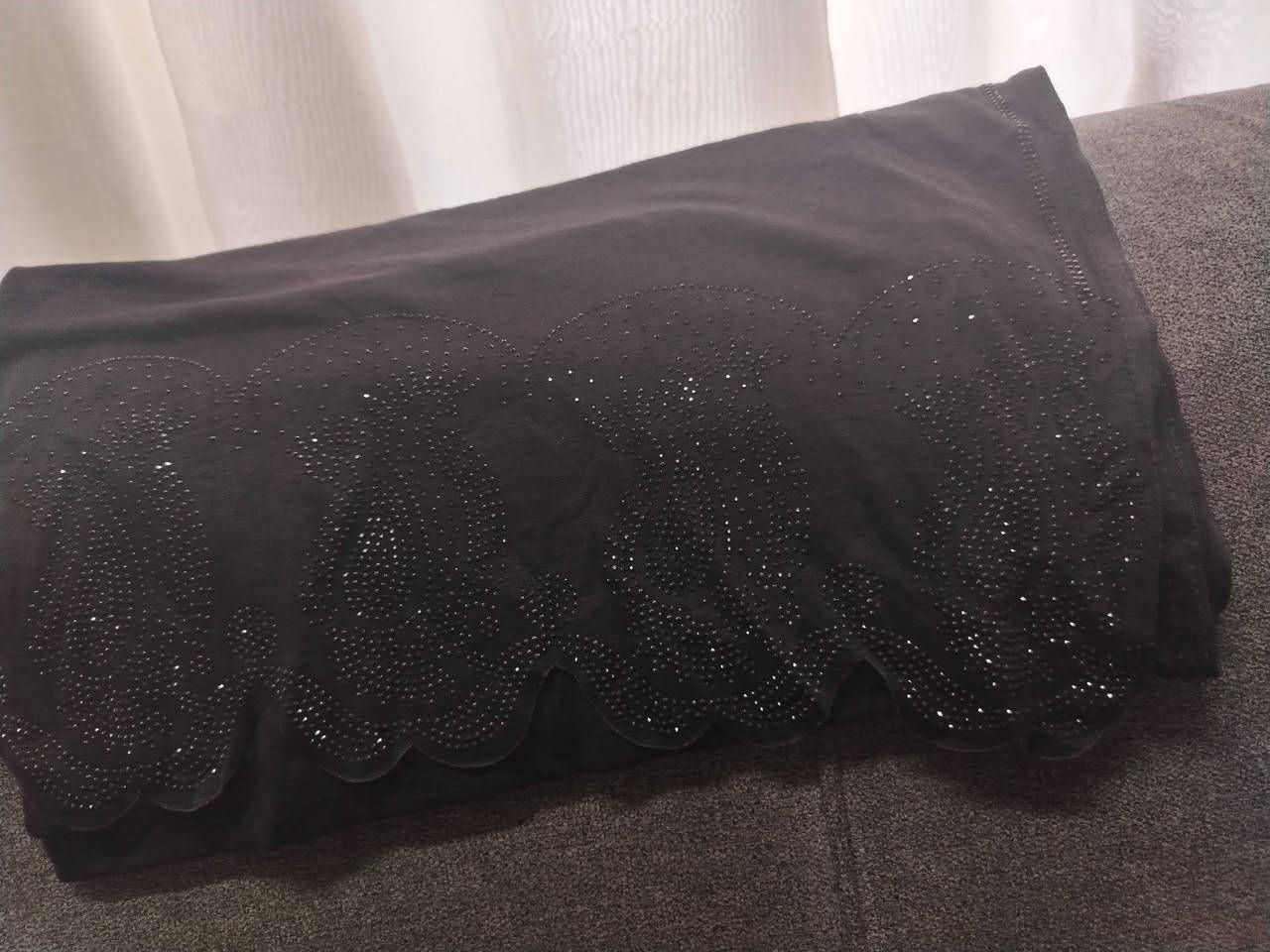 شيلات اسود فاحم نقش مختلف الطول مترتين العرض متر سعر ٤ فقط


**إذا كنت صاحب هذا الإعلان وتريد حذفه لأي سبب، رجاءا أرسل رسالة إلى الدعم الفني**