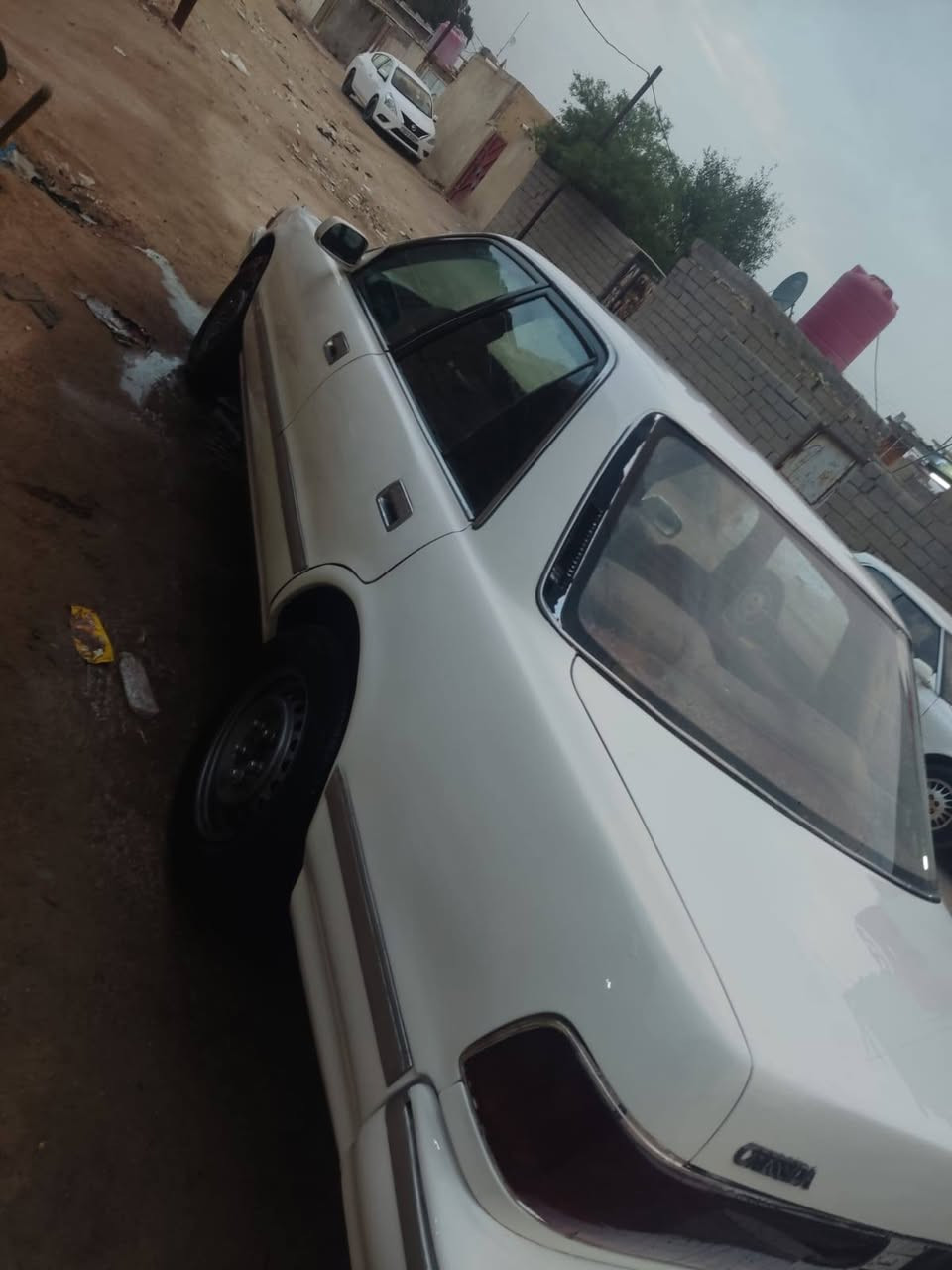 السلام عليكم كروسيده للبيع يسرا بلاد مديل 1991مكفوله كفاله عامه كصه ونقل جثه والضربه كلهه كفاله حته من الرصعه مكفوله سياره جديده بمعنه الكلمه حداده جديده وارد سعودي دواخل احمر ارضيه جلد كهربائيات كلهه شغاله بيهه سستم سماعات ومضخم مكينه ونجي السياره رقم بصره السعر 57 وبي مجال للشراي اني مكلف بل نشر للستفسار الاتصال عله الرقم ***********
