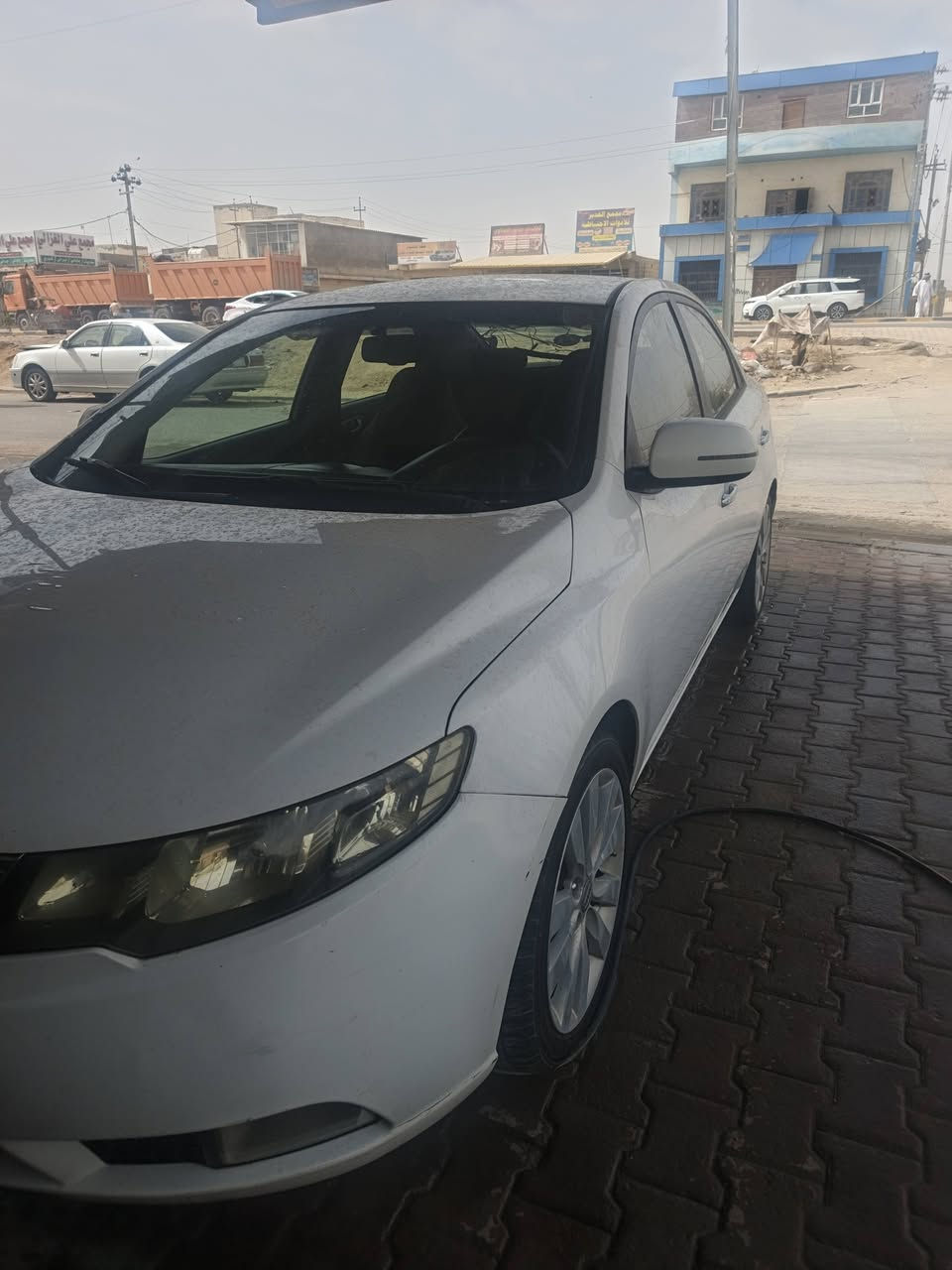للبيع كيا سيراتو ٢٠١١ مكينه ١.٦  
كير ومكينه خير من الله لا تنقيص لا بخار
حداديه تخم تاير كله جديد 
السعر ١١٣ وبيها مجال 
***********
