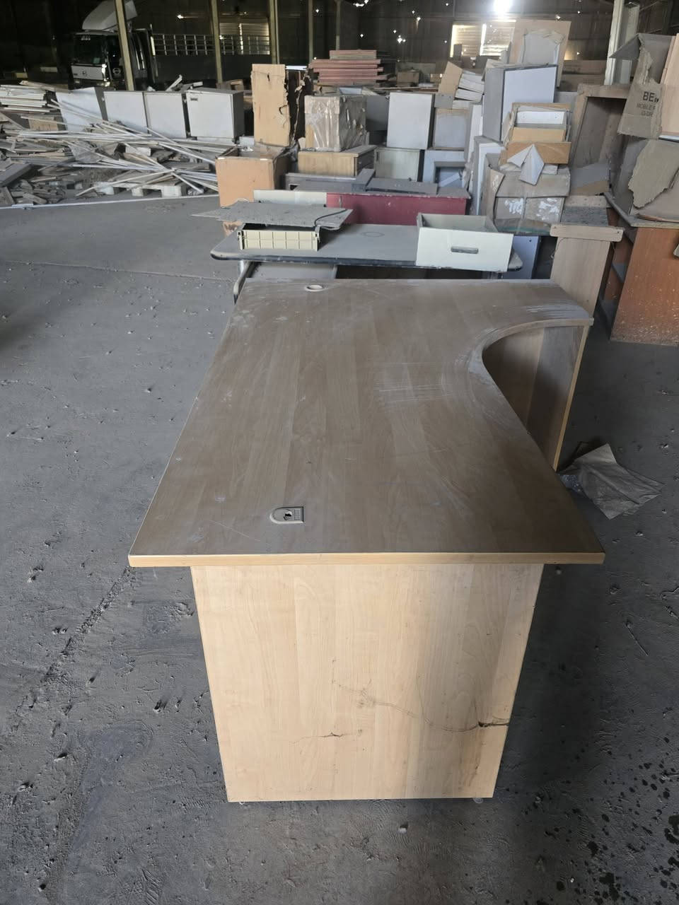 ميز مكتبي جوه سعر تكلفه تصفيه مخازن للاستفسار اتصال ***********
