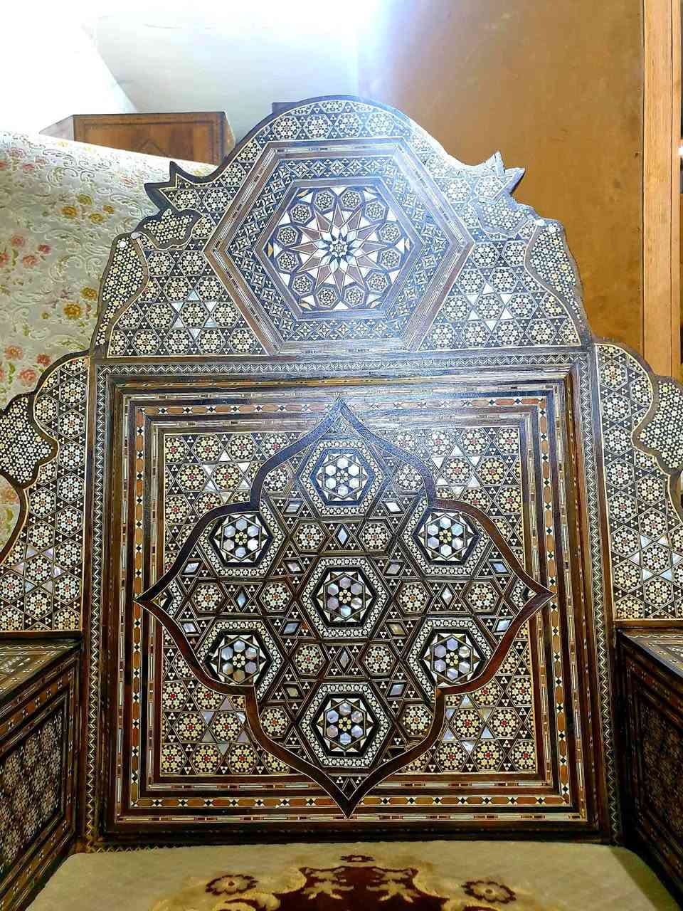 الطقم الملكي #السعر1750$
يا جبار يارب للبيع_طقم_ملكي موزاييك وصدف بحري طبيعي موزاييك اصلي شغل ملوكي من افخم انواع الطقوم والشرقيات العدد ست كنبايات مفارد ملكيات وديوان ملكي وطاولة نص كبيرة للتواصل 0935710355 #سوريا_دمشق


**إذا كنت صاحب هذا الإعلان وتريد حذفه لأي سبب، رجاءا أرسل رسالة إلى الدعم الفني**