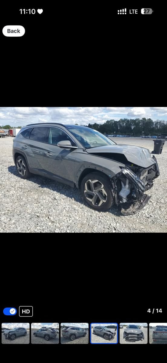 السلام عليكم توسان للبيع موديل 24
ماشيه 13 الف 
فول مواصفات 
لون سمنتي 
خمس كامرات تتقدم وترجع بالريمون
بدون ايرباك 
السياره حالياً بدبي 
تدخل كتاب شهداء 
وتدخل حره 
السعر 140 وبيها مجال للطيبين 
العنوان واسط الصويره 
 للتواصل ***********
