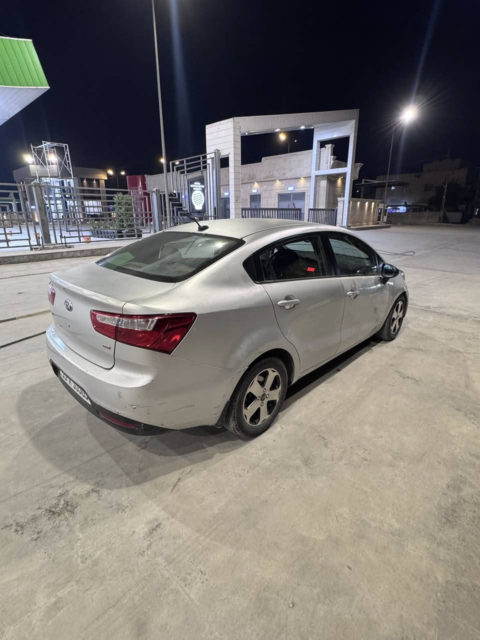 كيا ريو للبيع 2014حادث جانبي باب وجاملغ
جهازه سياره كلها كير محرك تبريد خير من الله 
مكاني بغداد حي الاعلام 
*********** 
80السعر
