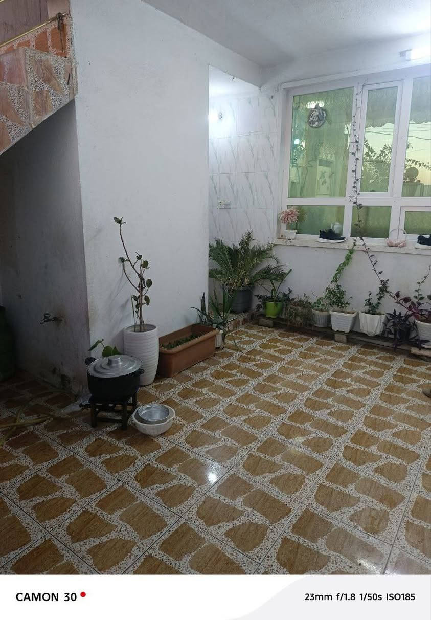 خانوو بۆفرۆشتن
ناونیشان هەولێر بێرکۆت
ڕووبەر 100م تاپۆ
دوونهۆمە پێکهاتووە لە
دووژووری نوستن
هۆڵ
چێشتخانە
ژوری میوان
پێشی ساحەی خەدەماتە
کۆڵانی 10م 
ڕوو ڕۆژئاوایە

وەتساپ/***********
