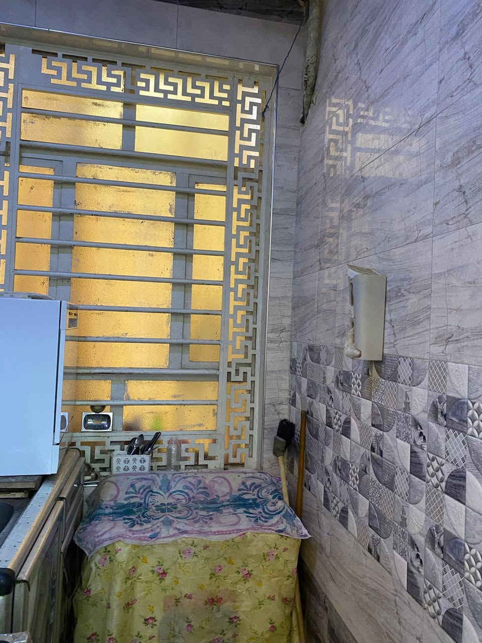 بيت،م100 في منطقة سكينة بصف القناة شارع الملعب للبيع *********** طابو زراعي
