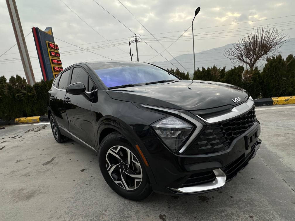 کیا سپورتاج 
مودیل 2023 
3 پارجە بۆیاخە 
ئێرباگ سوکان سیستەمە 
ژمارە کاتی 3 مانگ هەیە 
نرخی 163  وەرەقە 
شوێن هەولێر 
***********
*********** أربيل, العراق
