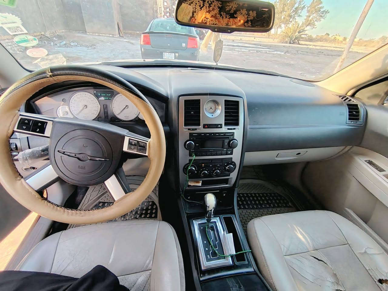 السلام عليكم
اوباما 2007 لون رصاصي
السياره حلوه ونضيفه فول مواصفات فتحة سلايت سنويه ال 28 وتحكمات ستيرن
السياره كير ومكينه كفاله وتخم تاير جديد وعليها ادامه كامله
السياره بيها قطعتين جاملغ امامي جهة عكس السايق مبدل وجاملغ خلفي بارد.
السياره كلشي شغال بيها تبريد وتدفئه وكهربائيات كلها شغاله.
سياره خير من الله عليها منضومة زنون جديده.
السعر الاتصال على الرقم ‏‪***********‬‏
