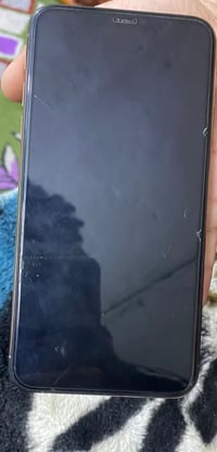 آيفون ١١ برو ماكس • بطاريه ٧٠ • ناصريه مركز