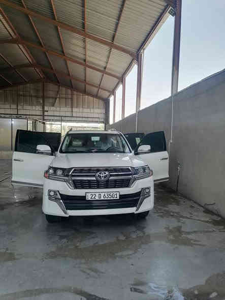 سلام عليكم 📍🙋‍♂️
لاندكروز 2021    V6

جديده بمعنى الكلمه  فول موصفات 1 /1 )

(كفاله  حالت زيرو  لا صبغ ولا بارد ولا تبديل  )

رقم بغداد 

ماشيه55 الف 

سياره علا ايدي من زيرو بعده بريحت شركه )

اسبيره ما نازل )

برغي ما مفتوح بيهه ) شرط الفحص 

سياره جديده و مال جناي 

سياره سبشل ادشن فول 👇🏻

موصفات سياره )

 اشاير لكزز 📍

تشغيل عن بعد)

خمس بصمات)

ثمانية ايرباك)

شاشات خلفيه اصليه )

باب خلفي كهربائي)

شاحن لاسلكي واير ليس)

دشبول عداد لكزز)

فتحة سلايت روف)

شاشة كبيرة)

كامرة)

حساسات أمامية خلفية)

كشن كهربائي)

دوسات ليزرية)

إنارة ترحيب)

إشارة لكَزز)

لايت عدسة الأسود)

طفاية

وباقي المواصفات المعروفة للاندكروز)

العنوان:كربلاء 

 السعر:610 وبيها مجال  تصل على رقم ‭٠٧٧٧ ٩٣٥ ٦٨٤١‬
