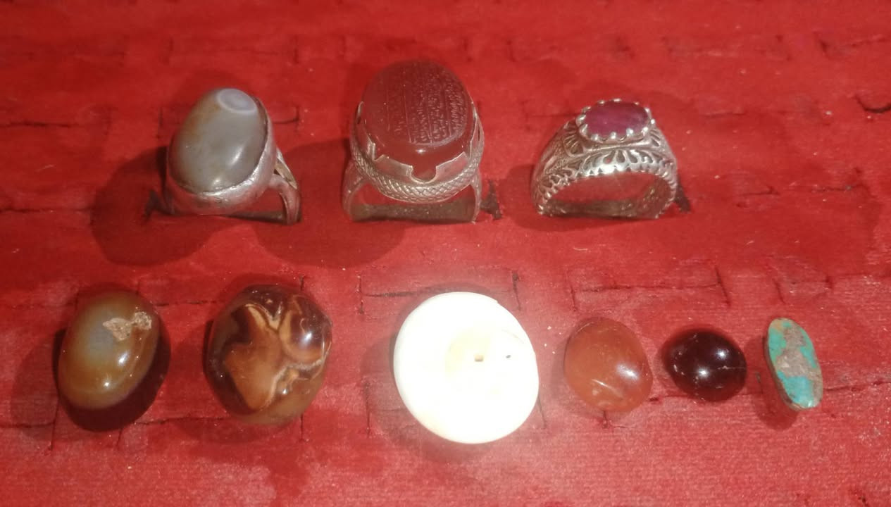 السلام عليكم عندي هذني المحبس ول حجار البيع السعر خاص المكان كربلاء


**إذا كنت صاحب هذا الإعلان وتريد حذفه لأي سبب، رجاءا أرسل رسالة إلى الدعم الفني**