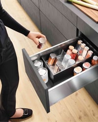 ‏✨AMBIA-LINE SPICE RACK✨ توابل مرتبة، طبخ أسرع، ومطبخ أهدأ مع منظم رف ...