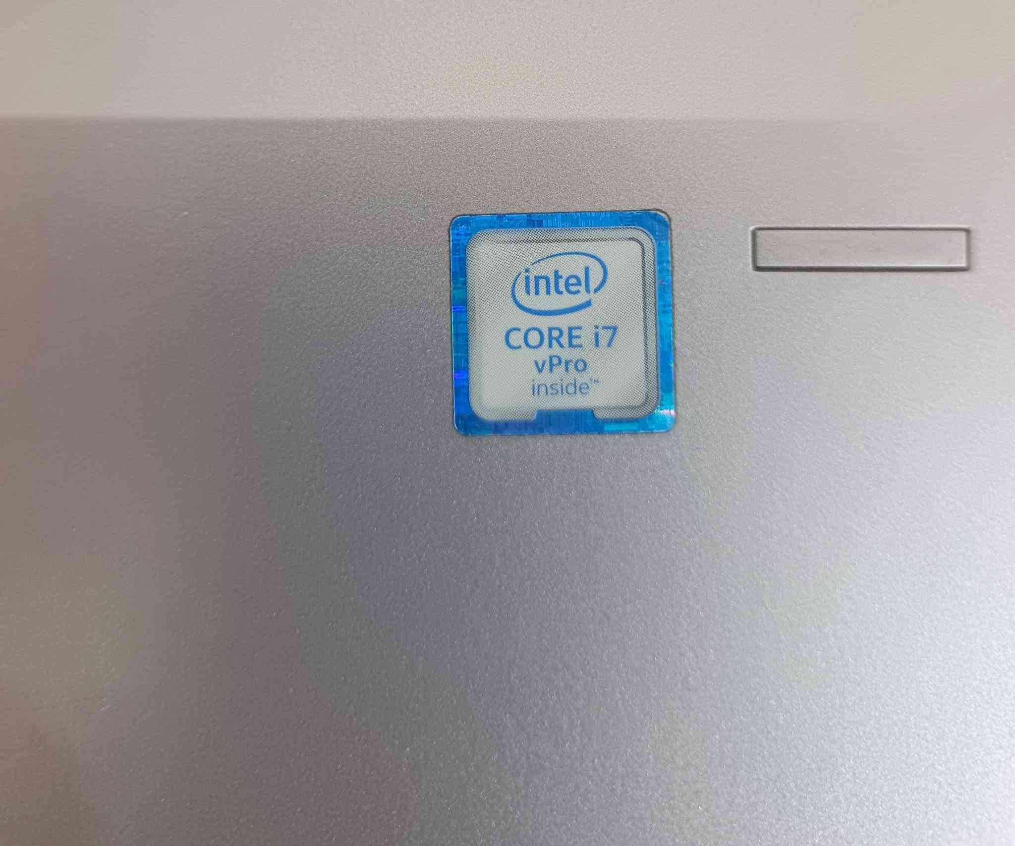 Core i7 6th    كور اي سفن الجيل السادس
Hp probook 640 G2

هارد 256ssd

رام 8ddr 

كارت الشاشة 4شير 

حجم الشاشة 14.1 

ويندوز 10برو 64 بت 

الملحقات شاحنة ماوس وجنطة 

السعر 275 بيها مجال 

مكاني كربلاء ويوجد توصيل


**إذا كنت صاحب هذا الإعلان وتريد حذفه لأي سبب، رجاءا أرسل رسالة إلى الدعم الفني**