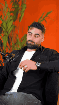 الخبرة ما تنقاس بالحچي، تنقاس بالشغل. من أول واجهة صغيرة لمشاريع ضخمة ...