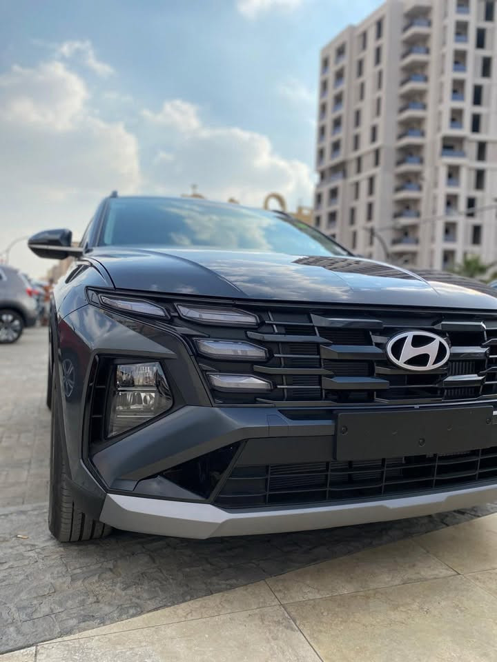 🔥 هيونداي توسان – SUV تجمع بين الفخامة، القوة والتكنولوجيا الحديثة 🔥

إذا كنت تبحث عن سيارة توفر لك الراحة، الأمان والأداء المميز في كل رحلة، فـ هيونداي توسان هي الاختيار المثالي.

✅ تصميم عصري وجذاب
✅ وسائل أمان متطورة
✅ شاشة ترفيه وأنظمة ذكية حديثة
✅ مساحة داخلية واسعة ومريحة
✅ أداء قوي واقتصادي في استهلاك الوقود

متاحة بأفضل أنظمة التقسيط وأقل مقدم، مع تسهيلات كبيرة للموظفين وأصحاب الأعمال.

📞 للتواصل والاستفسار:
عبدالرحمن لاشين
01024145463

تابع صفحتنا:
Lasheen Automotive

🚗 احجز سيارتك الآن واستمتع بتجربة قيادة استثنائية مع هيونداي توسان.


**إذا كنت صاحب هذا الإعلان وتريد حذفه لأي سبب، رجاءا أرسل رسالة إلى الدعم الفني**