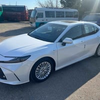 كامري • ٢٠٢٥ • ماشيه ١٠٠٠٠