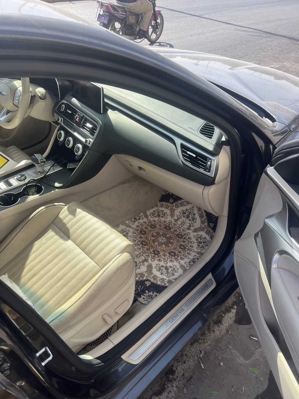 جنيسس g70 2022
جنيسس جي ٧٠ موديل ٢٠٢٢ 
رقم بغداد تحويل ثاني يوم 

حادث جاملغ و بنيد و باب ملاون 

ماشية ٧٥ الف كيلو 

السعر ١٧٨ 

للاستفسار ***********
