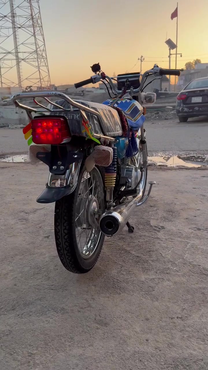 للبيع ٢٤سعرها ٦٠٠ وبيها مجال قليل


**إذا كنت صاحب هذا الإعلان وتريد حذفه لأي سبب، رجاءا أرسل رسالة إلى الدعم الفني**