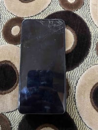 للبيع y9s الجهاز كلشي بي شغال دبل شريحه سعره ٣٥ قفل ٠٧٧١٣٥٩٧٨٨٢