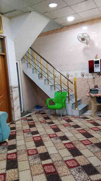 السلام عليكم البيت للبيع المساحه 55 متر العنوان نصر ميلاد قرب مول الشمري البيت جديد وركن طابو صرف السعر 70 وبيه مجال للاستفسار اتصل على الرقم 
***********
