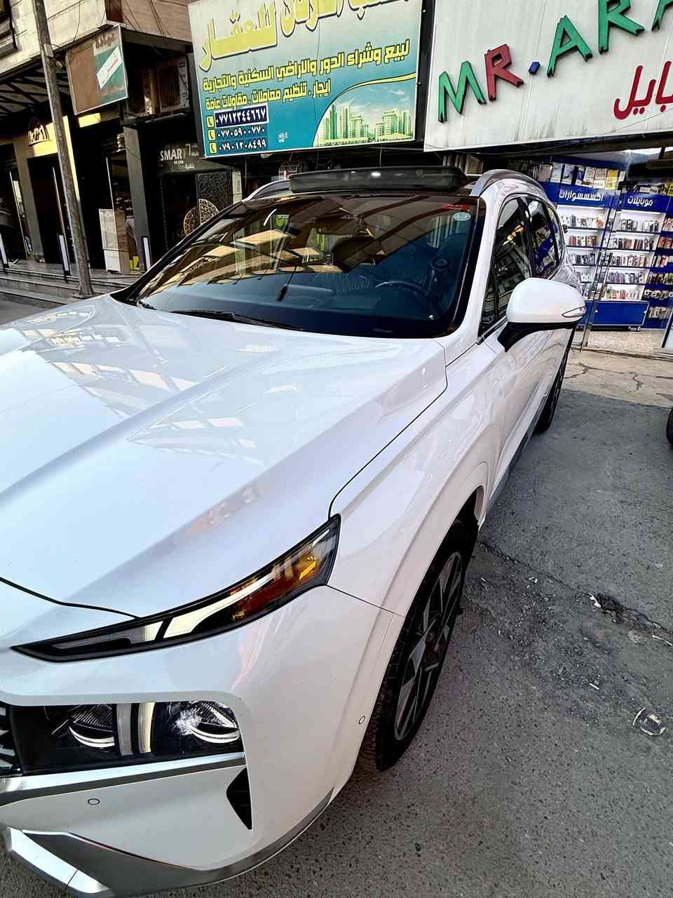 الهم صل على محمد وآل محمد
السلام عليكم 
للبيع هيونداي سنتافي 2022 فئة ( كالكرافي 1/1 ) 
فول مواصفات (VIP) اعلى خط انتاج🔶
2022 SANTA FE Calligraphy
🟩 السعر خاص ( ماسنجر ، واتساب)
( او اتصال - 009647867363303 - )
🛑السيارة رقم اربيل الجديد بأسمي   ( ملاحضة ما اسوي وكالة فقط احول)🛑
ماشية :33 الف 
السيارة مكفولة من التعديل و الصبغ و الايرباك
كير و محرك و كهربائيات كلة بلاد مكفول
حادث السيارة بسيط جداً(سرقة) الصور و رقم الشاصي خاص 
المواصفات :
محركها 2500 " توربو 281 حصان (اقوى عزم من الستة سلندر و اقتصادي)
  كير  ٨ نمر  دبل كلج 
1- تشغيل بصمة و تشغيل عن بعد
بصمة دخول و بصمة خروج
السيارة تتقدم و تترجع من البصمة
2- فتحة سقف بنوراما 
سقف كنتارا
3- _4_كامرات 360 درجة
4- _12_ حساس و رادرات 360 درجة 
خاصية الاوتو بارك 
رادار امامي خلفي توقف ذاتي رادار جانبي تنبيه و نقاط عمياء
5- جميع الكشنات كهرباء 
جميع الكشنات جلد
كشنات امامية تدفئة تبريد 
الكشنات الخلفية تدفئة
كشن سايق خزن وضعيات
مع بردات خلفية بلاد
6- اشاير بالمري
مري شفط 
مري قلاب مع البك
7- شاشة كبيرة معَ نظام سماعات هارمن كاردن 16 سماعة
مع نظام Apple CarPlay, Android Auto
ايضاً انارة محيطة داخل السيارة متغيرة الألوان 
مع نظام شحن وايرلس للهاتف
ايضاً اوامر صوتيه
8- اربع انظمة قيادة (سبورت ،كومفورت ، ثلجي ، سمارت)
عداد السرعة في شاشة السائق يتغير حسب نظام القيادة
مع نظامHTRAC ( الدفع الرباعي)
مع نظام نزول المنحدرات
9- هاند بريك بصمة
نظام اوتو هولد
10- داتشو بالجامة الامامية للسائق لعرض السرعة و تحذير المسارات
11- لايت امامي اربع عدسات زنون عالي ناصي مع لد نهاري 
بك لايت لد 
اشارة ترحيب عند الاقتراب من السيارة
12- صندوك شفط كهرباء ايضاً فتح تلقائي 
14- كامرات اشارة في شاشة السائق 
15- ويل كب حجم 20
16- نظام اطفاء و اعادة تشغيل الاقتصادي في الأزدحام 
17- تدفئة بالستيرن ، شفتات بالستيرن
المواصفات ما تخلص بيها بعد 
للتواصل على الخاص 
او على الرقم:  *********** (يتوفر واتساب ايضاً)
