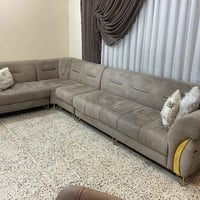 ديوان • ٨ مقاعد
