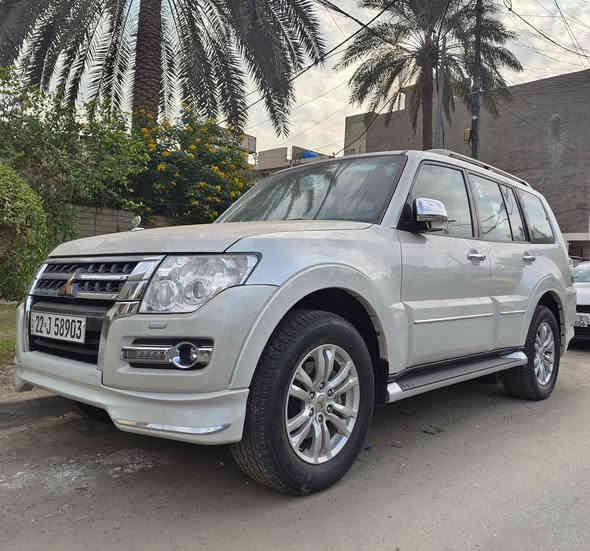 للبيع فقط
السلام عليكم 
باجيرو حبتور راس الارنب بلاص موديل 2019 مكفولة كفالة عامة ماشية 55 الف حقيقي السيارة فول مواصفات  8 ايرباك علامات ذهبية محرك 3800  ترايش كروم لدات نهاري ويل 18 زراك لايت ولايت زنون كشنات جلد وكهرباء دمام سستم صوت ٧ راكب كشن الخلفي تجوات طوال لحاية بلاديه تبريد امامي خلفي وثلاجه وسطية حساسات وحاكيه بلوتوث السياره مكفولة كفاله عامة من صبغ من بارد غراض الشركة كله موجوده ارضيات طفاية طبابه مثلث سويجات ٢ رقمها اربيل بسمي تحويل مباشر هزه فحص سنويه كله جديد للاتصال ***********  مكاني بغداد
