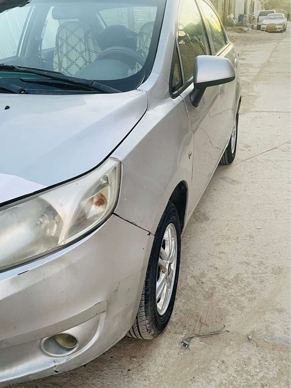 للبيع شوفرليت سايل 2012
رقم ذي قار الدولي بأسمي مداور ثاني يوم 
حداديه 100‎%‎ جديده تخم تاير كهربائيات مابيها اي نقص مكينة وكير خير من الله سياره ما ناقصها اي شي..
سعرها 45 وبيها مجال حك الجيه 
مكان السياره ذي قار قضاء الشطرة 
مگلف بالنشر وغير متواجد على الفيسبوك 
هـــ *********** الشطره, ذي قار
