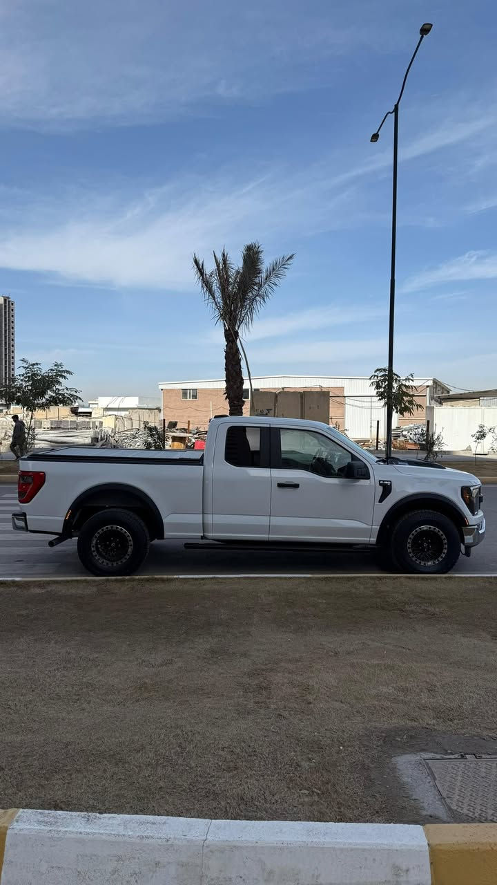 للبيع او مرواس فورد f150 موديل 2023 محرك 8 سلندر سعه 5000 سياره جاهزه حادث جاملغ وبنيد سعره 20500$ مكانه بغداد ***********
