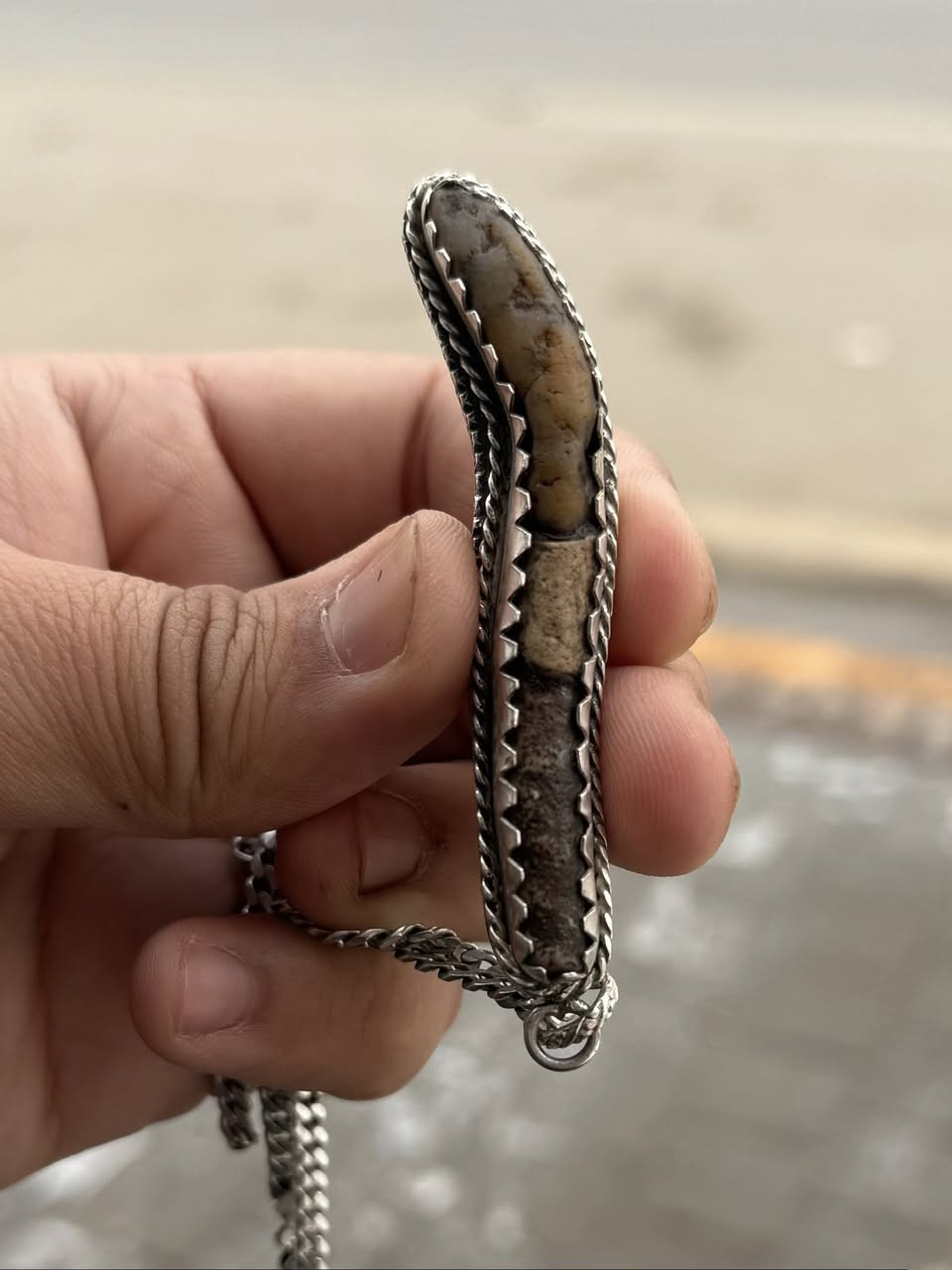 السلام علكيم / عرج قديم مصور افعه كامله 
طاقات قويه جدا
يوجد توصيل لجميع المحافضات
***********واتس
