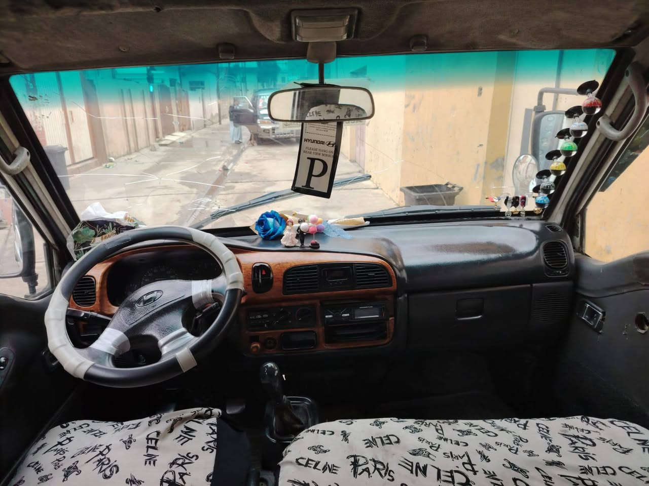 سلام عليكم كيا لبيع موديل 98 مكينه بي نفخ والباقي كلو شرط سنويه 28 صبغ بس بجم وباب سلايت انطيك الحزام شرط تحويل وكلا ماكو سعر 62 وبي مجال قليل رقم موبايل *********** ملاحضه خاص ماجاوب مكلف بل نشر
