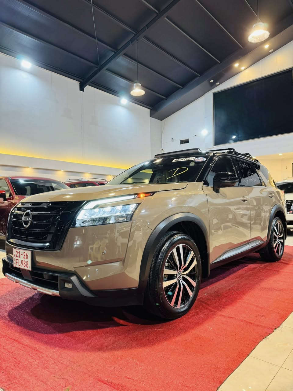 ﷽

2024

 NISSAN PATHFINDER PLATINUM
من اعلى المواصفات 

اللون: مميز عسكري 

الموديل : 2024

نوع المحرك : 6 سلندر (3.5L)

السعر: 315$

عداد المسافه: 9. الف   مايل

الضرر: كما موضح بالصورة 
صور الحادث + رقم الشاصي مرفقه في المنشور

بدون رقم وبشرط الترقيم ( اربيل - دهوك - سليمانية )

المواصفات: PLATINUM

فتحة بانوراما
داخل اسود مطعم مشمشي
سقف. اسود
داتا شو
كيج الكتروني
خمس كاميرات (360)
بصمه تشغيل
بصمة اربع ابواب
تشغيل عن بعد 
كشنات امامي تبريد
كشنات تدفئة 
ستيرن تدفئة 
كشنات كهرباء
رادار امامي
رادارات جانبيه
رادار خلفي
حساس خلفي
شاشه كبيرة
مانع انزلاق
كروز سرعه
هاند بريك بصمه
اوتو هولد
نظام ايكو نورمال سبورت
صندوق كهرباء
7 راكب
وبقية مواصفات PLATINUM المعروفة 

العنوان :
كركوك شارع المعارض 
‏‎
معرض هشام الحمداني لتجارة السيارات ‏‎

‏‎للاتصال والاستفسار :
***********

***********

***********
