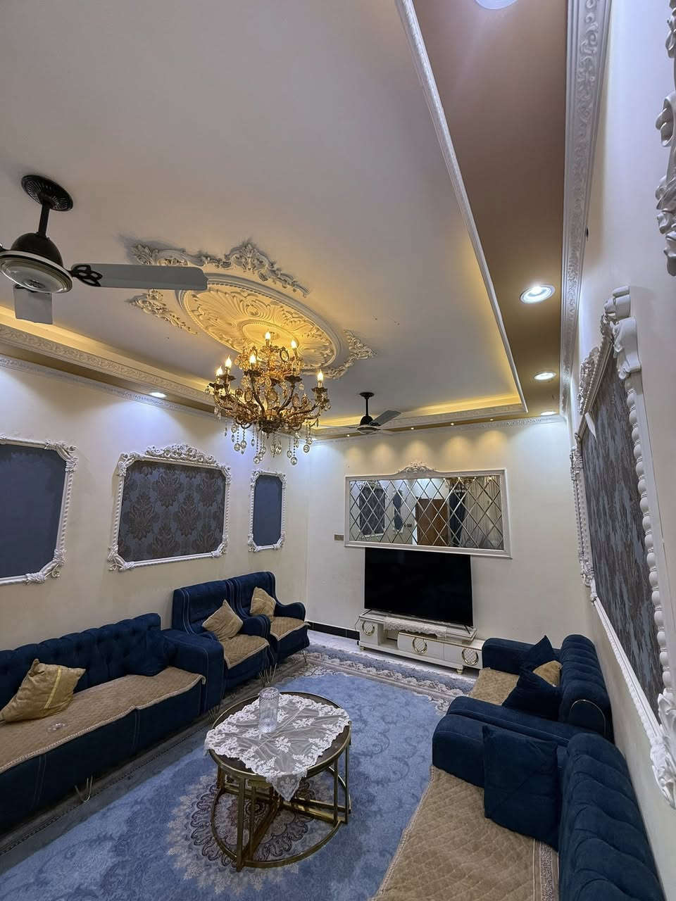 دار للبيع
حي المهندسين شارع الرمل 

مساحه 170 متر 

طابقين بناء 2017 

السعر 285 قابل التفاؤض 

للأستفسار :***********
