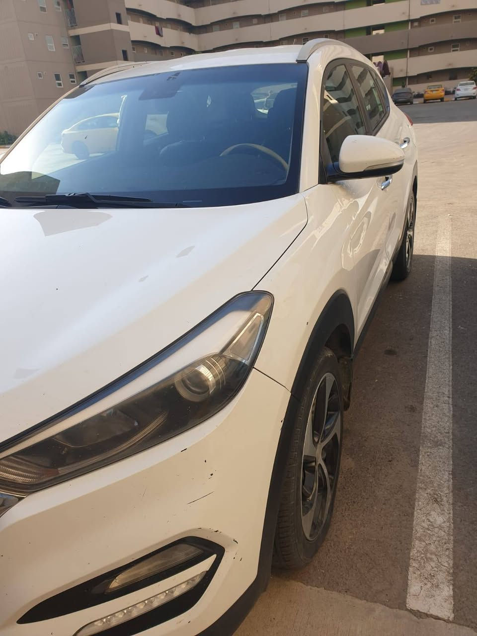 توسان 2016 خليجي شكل 18للبيع اللون ابيض محرك 2400gdi  ويل كب  تبريد قطعتين  تحكم ستيرن ويل كب 19رياضي 
مبدل قبق الجنطه
بيها رشة صبغ بتكمة السائق رقم بغداد السعر 150 وبيها مجال 
مكاني بغداد 
***********
