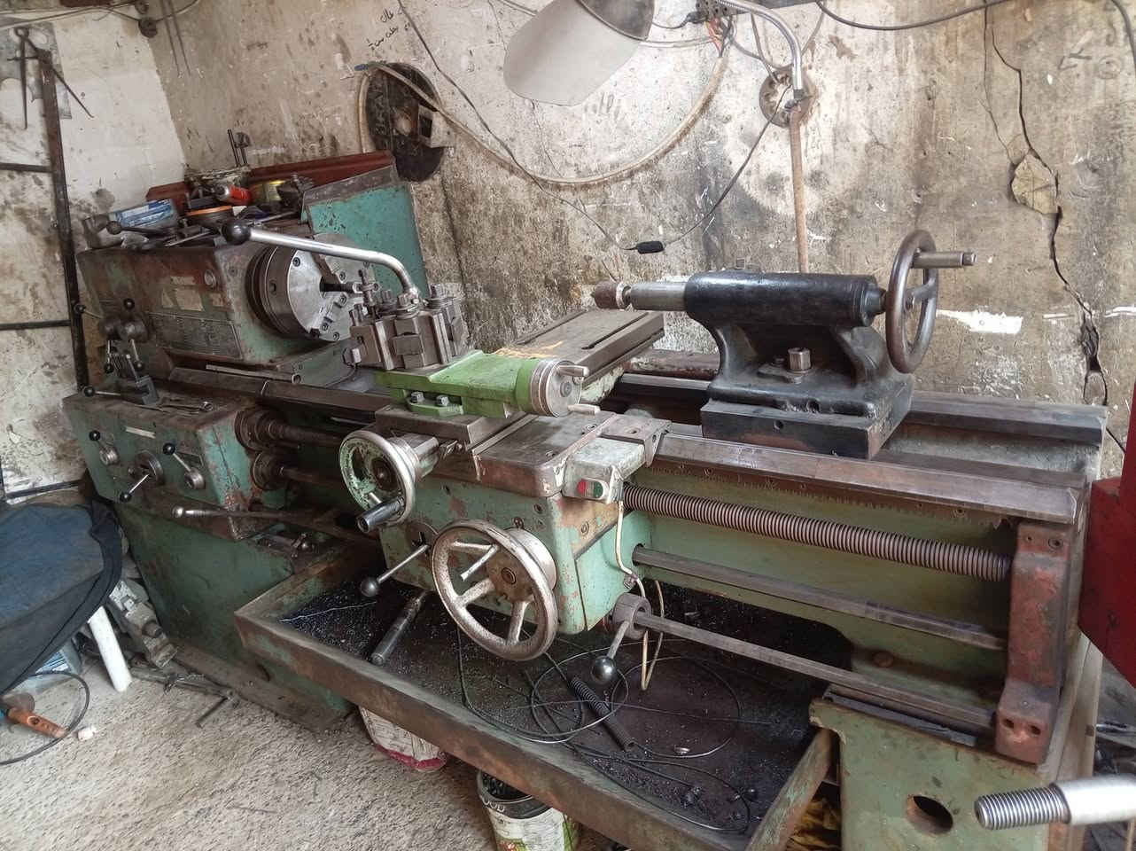 تورنات البيع المساحه متر مالمزاد شرط النضافه مكان نجف ***********
