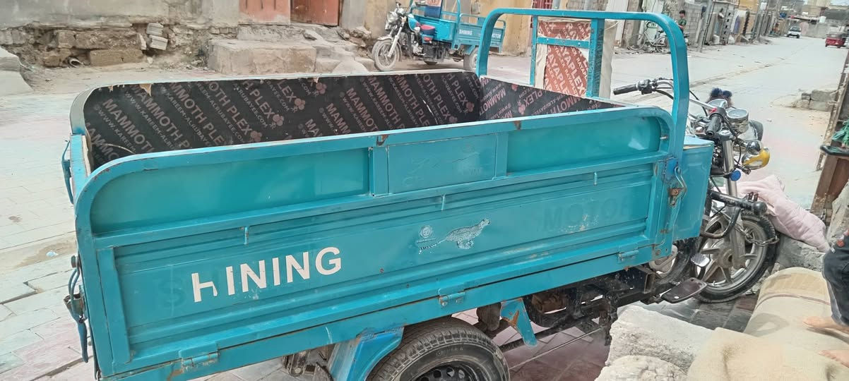 ستوته موديل 21 السعر مليون و700 وبيه مجال للشراي  مكاني كربلاء حي النضال ***********
