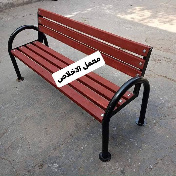 متوفر لدينا تجهيزات للمعاهد و المدارس الأهليه بكميات كثيره ب الاسعار الجمله للتواصل على الرقم *********** أكو مجال بسيط للشراي
١) رحلة تفرين ٣٣ ألف(عرض متر إرتفاع ٧٠+ المقعد ٣٨ ) الخشب Ndf ١٧ ملم تركي الحديد ملم وربع ثقيل. 
٢) رحلة نفر ٢٤ ألف. 
٣) ستول جامعي ٢٤ ألف. 
٤) سبورات ٢٤٠×١٢٠ السعر ١٠٠ الف. 
٥) مسطبة بدون يدة ١٠٠ ألف. 
٦) مسطبة قياس ١٥٠ سنتيم ١١٠
فاترينا حديد ثقيل
إرتفاع ١٩٠
عرض ٨٠ سنتم
العمق ٣٠
السعر ٧٥ الف. 
عنوان بغداد معمل الاخلاص متوفر توصيل.
