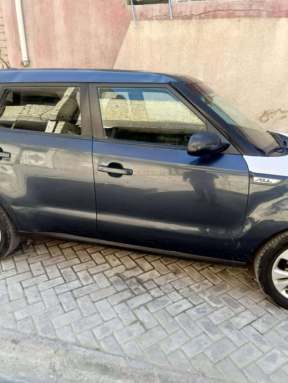 السلام عليكم كيا سول 2016 محرك 2000 جيتي أي سياره حادث جاملغ أيمن والقماره محولبه تبريد ثلج ⛄ تايرات نضيفه حداديه زينه سياره نضيفه فول مواصفات مكاني بغداد مدينه الصدر أم كبر مقابل79 السعر خاص  رقمي ***********
