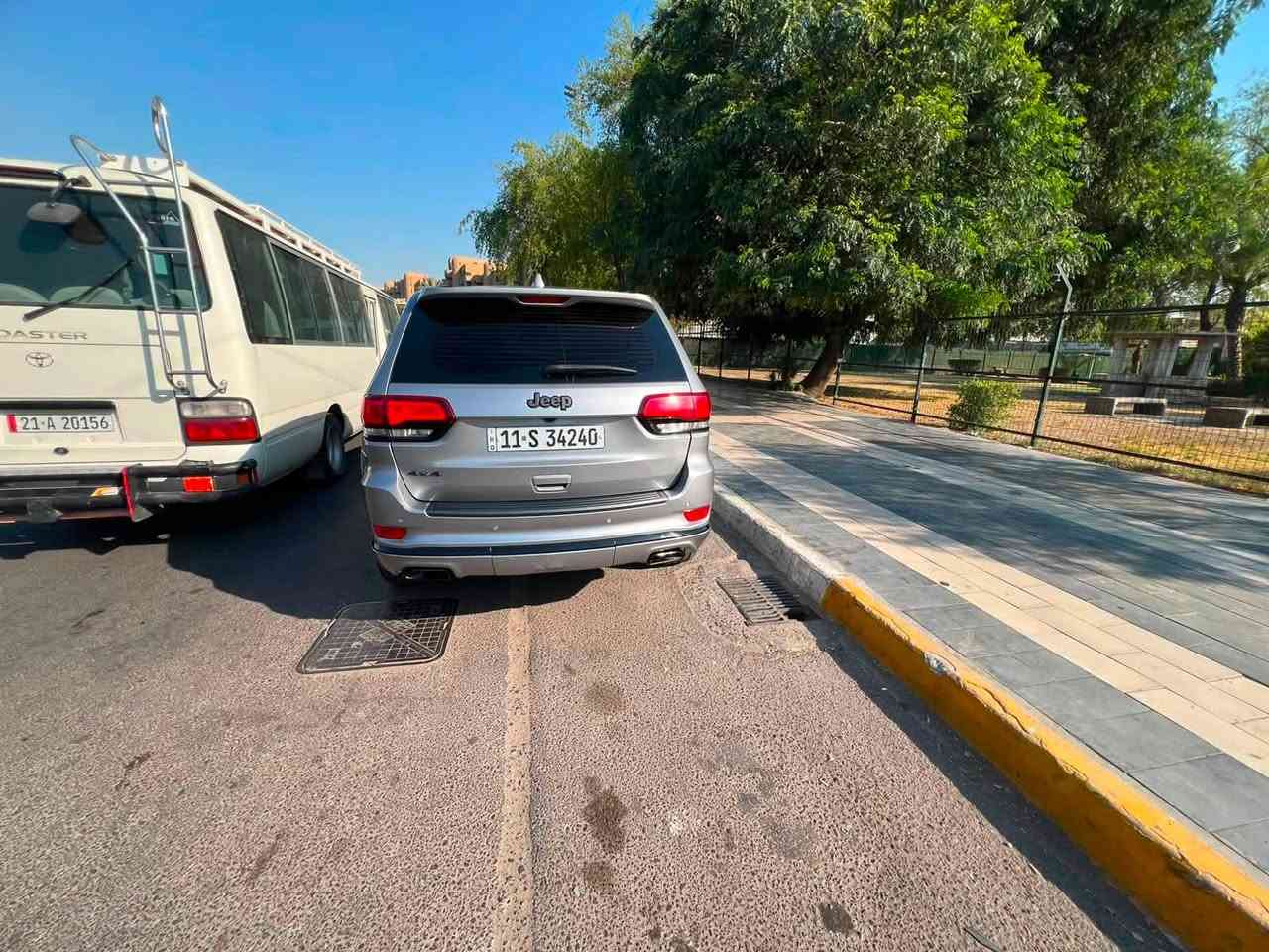 جيب لميتيد فول للاخير موديل ١٩ سياره جديده 
بيها جاملغ فقط والبنيد مبدل مال إس غير شي مكفوله 
سعرها ٢٣ الف ماشيه ٨٦ ميل 
مكانها بغداد ***********
