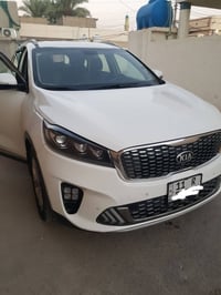 سورنتو 2019 خليجي كفالة عامة 6سلندر 7 راكب 3 قطع تبريد رقم بغداد ماشية...