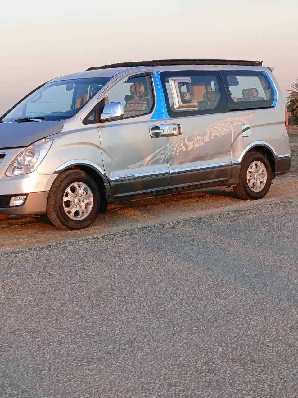 السلام عليكم ستاركس 2008مفتوح 
سياره جديده وجاهزه بيها جاملغ امامي 
وباردات واضحات بصوره لاصبغ ولاتبديل 
مكينه حلوه كير اكسن حداديه كهربائيات جاهزات 
رقم قادسيه مصفره من كلشي 
السعر 119وبيها مجال***********((***********
