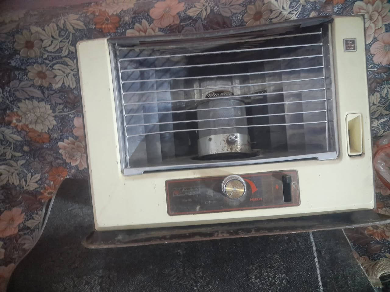 صوبه نظيفه ما بيها شيء اللي يريده يجي ياخذ سعر مناسب 25,000 تشتغل شرط الشغل شرطا


**إذا كنت صاحب هذا الإعلان وتريد حذفه لأي سبب، رجاءا أرسل رسالة إلى الدعم الفني**