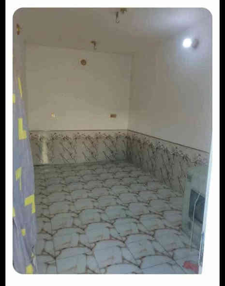 *دار للإيجار . 120 متر. - إيجار : 175 ألف ... 
 *الموقع:* شارع المطار القديم، قريب من أسواق عسولة.
- غرفة وصالة واستقبال ومطبخ.
- حمامات داخلية وخارجية.
امانه ابوالفضل العباس كلوله من طرف #حلا_سيف 
م . مرتضى ***********
كرر الاتصال في حال مجاوبكم
