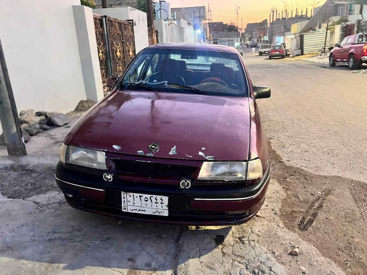 السلام عليكم اوبل فكتره للبيع موديل 1991مكينه لاتنقيص حجم 1600ولاتبخير صدر تعبان تاير نص عمر كهربيات كله شغلل وسياره كدامك كلشي موضح بيه السعر 26وبيه مجال رقم ديالى سنويه صاقطه ***********

