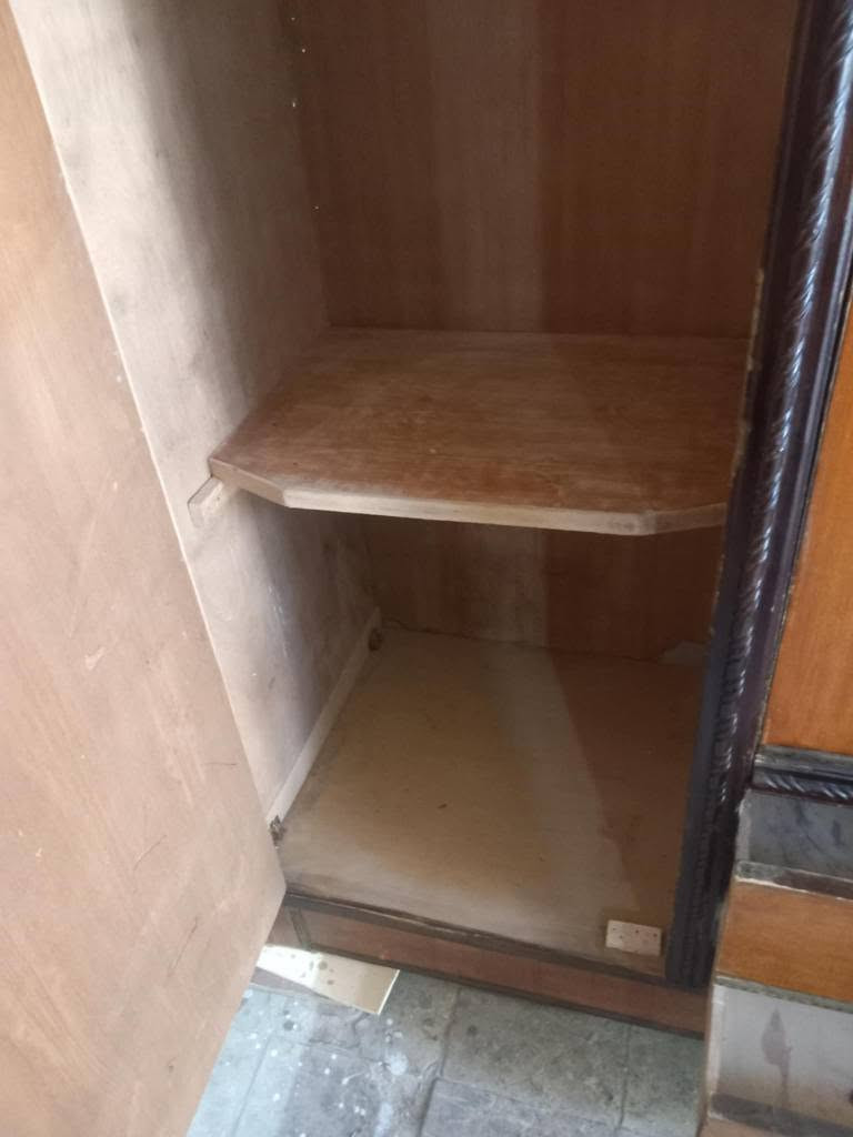 كنتور مستعمل 4باب ملحق صاج الداخل عادي الظهر معاكس عاديالقياس عرض مترين و48  سم الارتفاع مترين ونص  العمق 60 سم  السعر ب 275 وبي مجال العنوان بغداد الكرخ تقاطع درويش البياع شارع البداله الانتصارسوق اميمه فرع مجمع الرازي ع اليمنه منتصف شارع ع اليسرى خلف مي اور
***********
*********** بغداد, العراق
