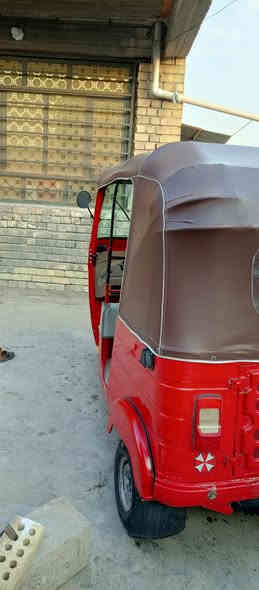 سلام عليكم تكتك موديل 2020/10/14 معمره بس دوسات سنوي ورقم نكليزي رايده 6400وبيه مجال حك.الجي مكاني جسر ديالى الجديد ***********
