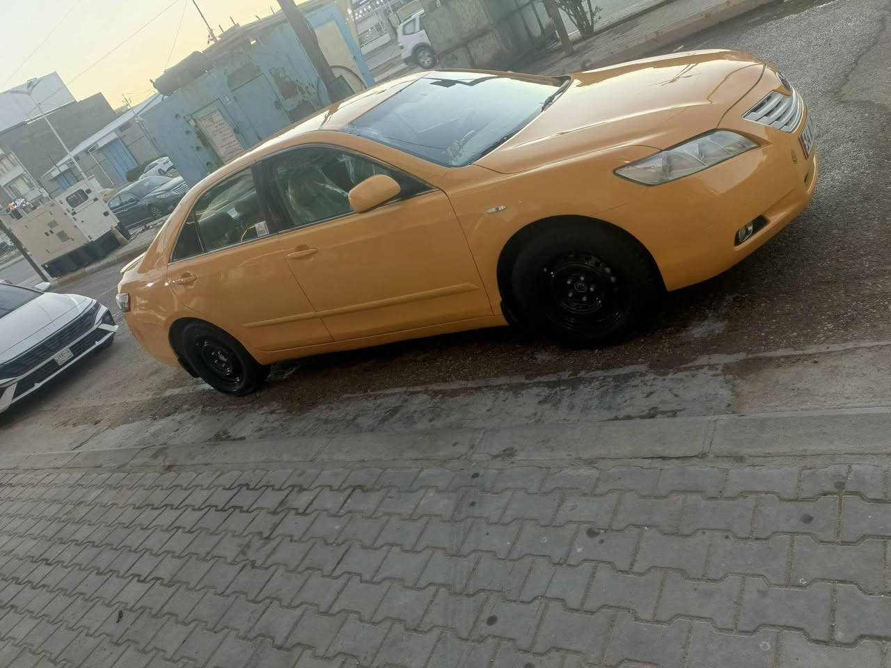 السلام عليكم كامري خليجي مكفوله من الضربه موديل9مكينه كير تبريد حداديه كهربائيات تخم  سياره نضيفه كلش احلا من صور مكينه 2400 جديدة  سياره دواخلها نضيفه سنوية ل2030باسمي رقم نلكيزي مداور شوكت ماتريد سعرها 78وبيها مجال للشراي مكانها سماوه مركز ***********
