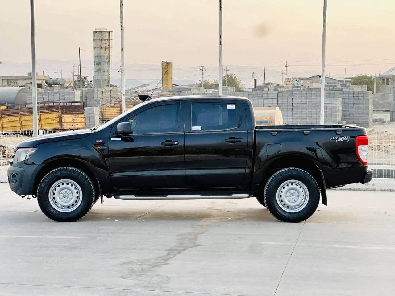 فۆرد ڕەنجەر مۆدیل ٢٠١٢ گاز انجیکتەر سۆپەەر گێر مەکینە ئەکسل بەشەرت ٤ تایەی تازەیە ٢ پەڵەی بۆیاغە بێ دەعم و لێدران سەنەوی بەسەر چوە بەناو خۆمەوەیە نرخی ١١ کەمێک مەجال ژ.م*********** رانية, السليمانية
